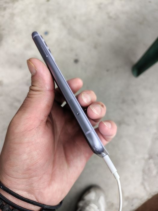 Huse iPhone 11 purple