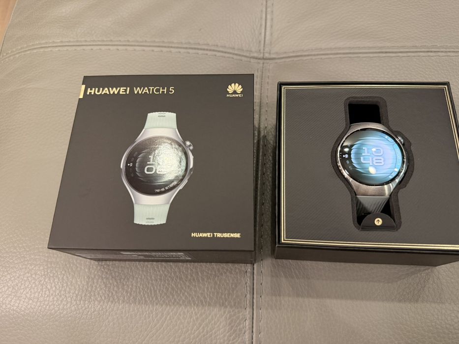 Huawei Watch 5 42 mm,Green, в гаранция до 17.05.2027