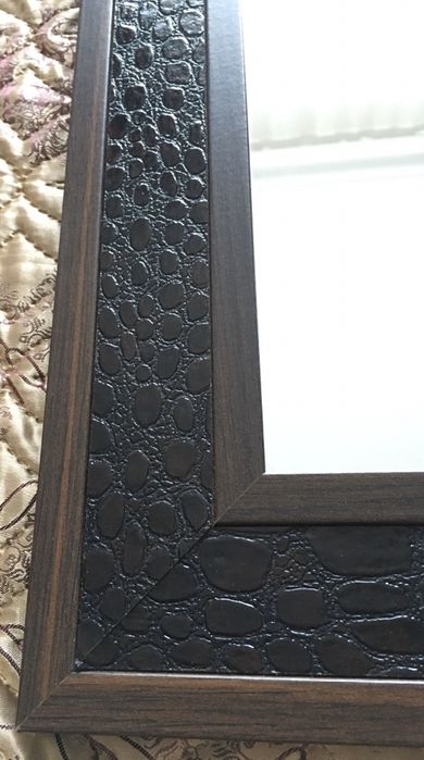 Новое зеркало над комодом