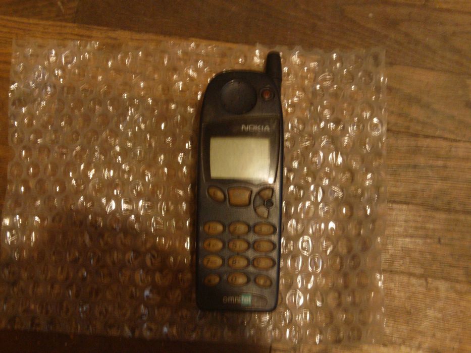 Lot telefoane mobile citeste descrierea