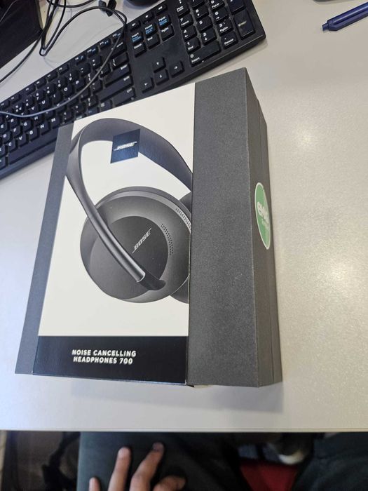 Casti Audio Over the Ear Bose 700, Wireless, Bluetooth, Noise cancelling, Negru