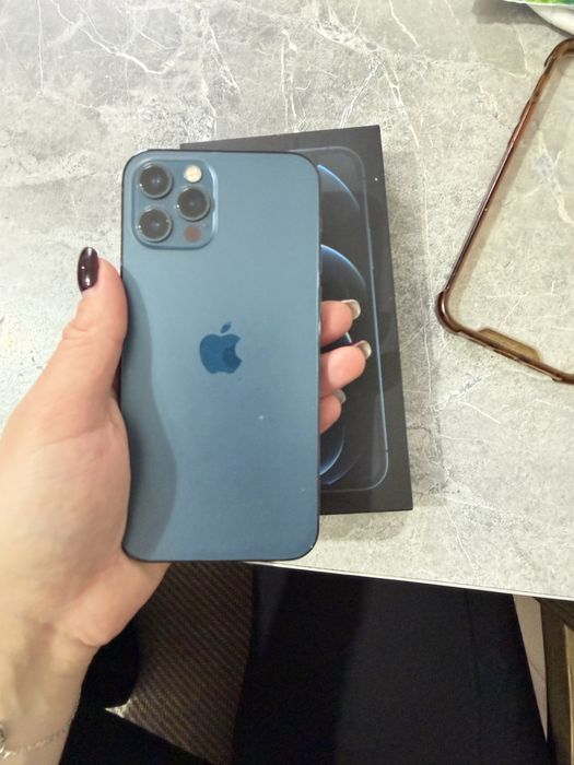 iPhone 12 Pro 128g акамулятор 77%