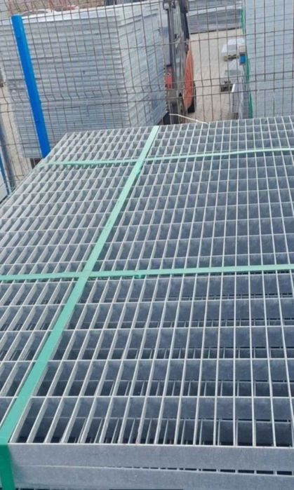 Grătare zincate pentru podeturi