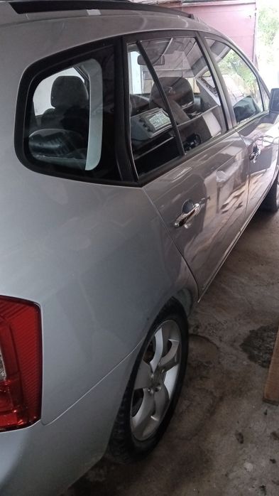 Kia carens 2.0 дизел