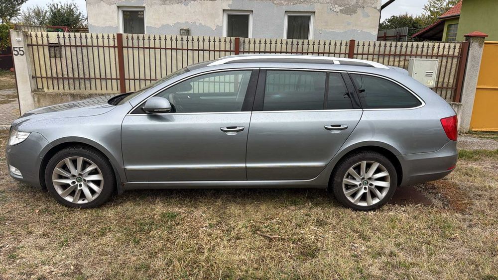 SKODA Superb 2012 — imagine 4