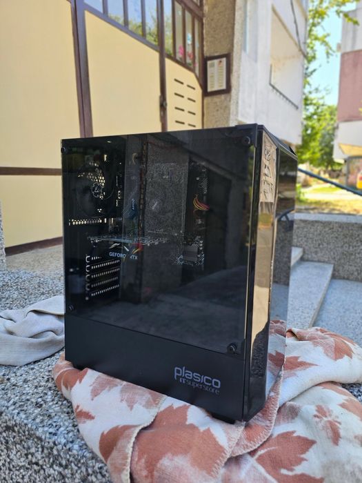 Настолен геймърски компютър