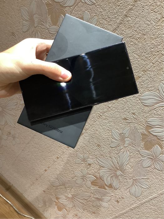 Samsung S22 Ultra 12/256 Срочно!