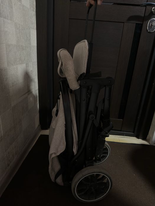 Продаю коляску в отличном состоянии