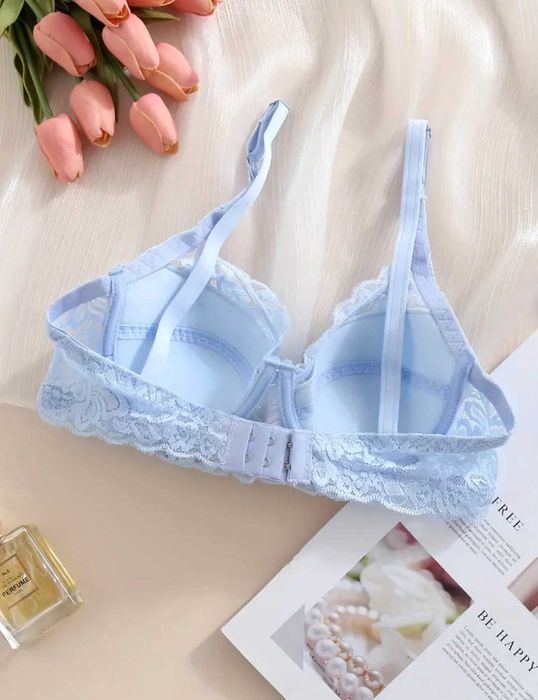 90/95C лот 2бр нови сутиена