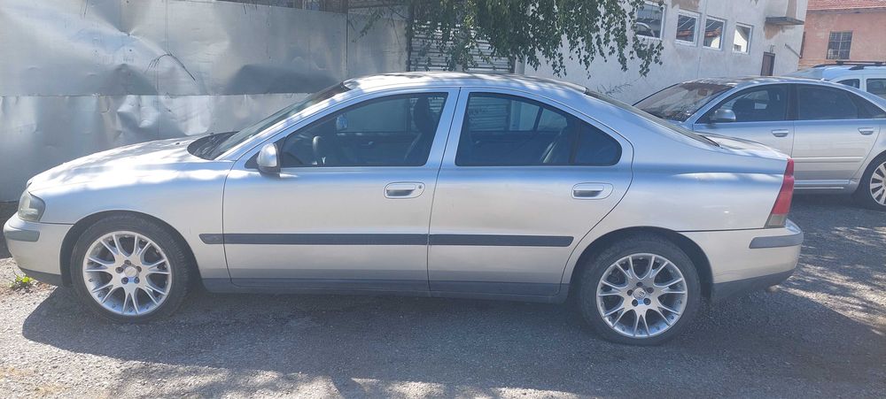 Volvo S60 D5 , Волво С60 на части!
Май 2004