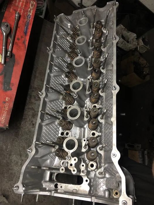 Продам головку бмв м50 2,0