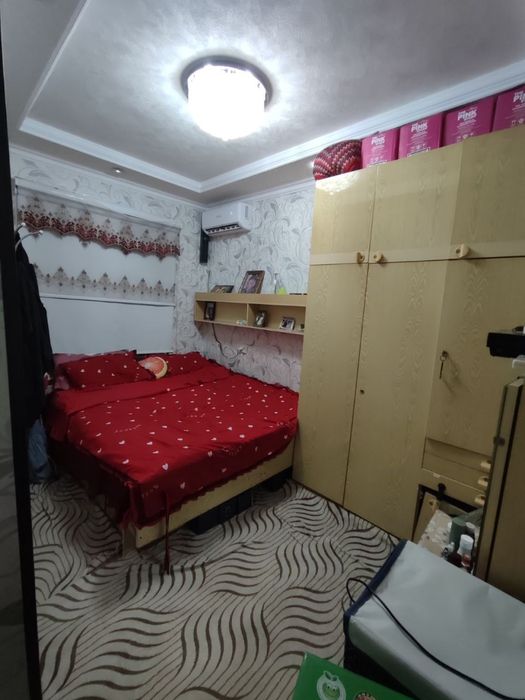 Срочно продаётся квартира Мирабадский р-н Куйлюк массив1 3/1/4 Кирпич