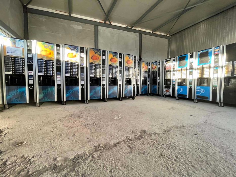 Вендинг автомат Астро - оригинално - Италия - 1300/1500лв.