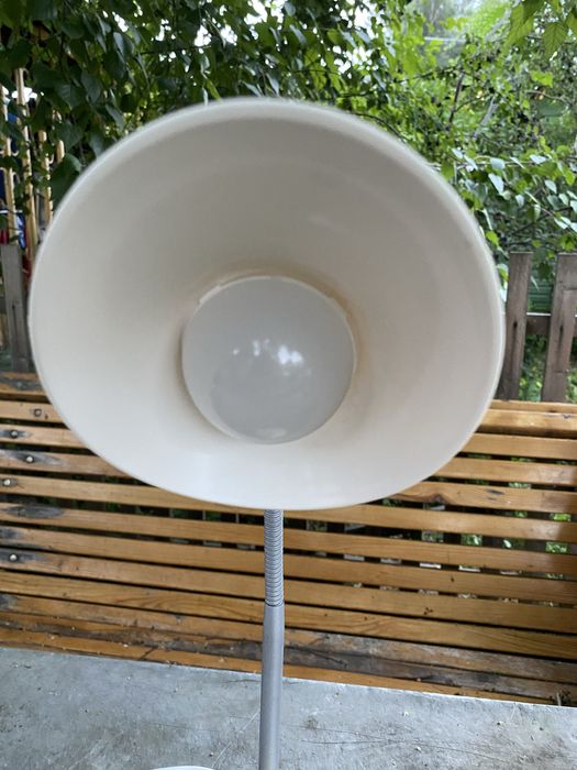 Лампа настольная LED