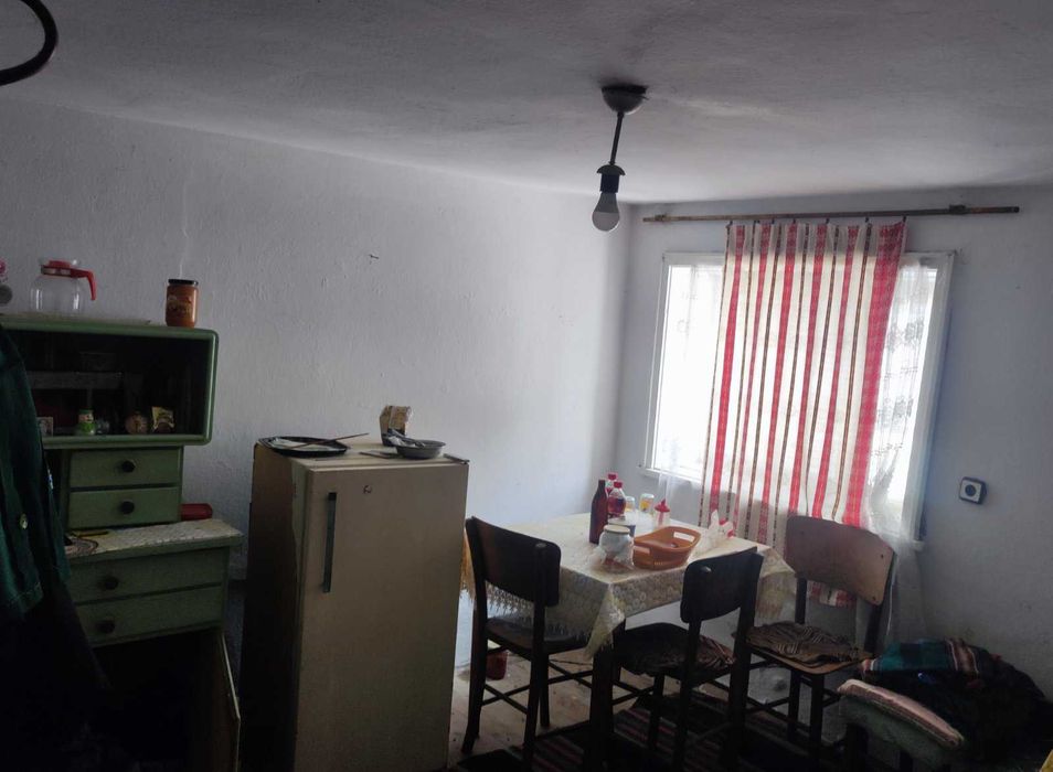 Продава се Къща в София, Република - 920 кв.м за 22 €/кв.м - Снимка #6