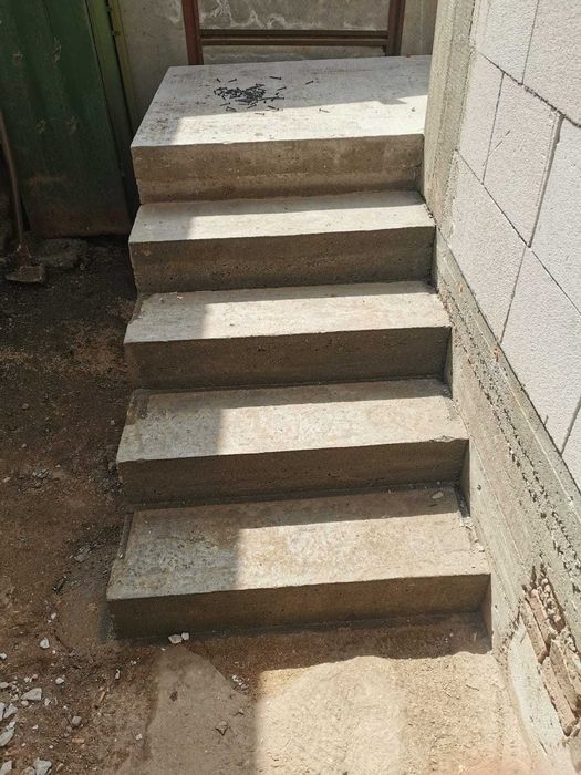 Acoperisuri, reparatii acoperisuri, turnari betoane, filigorii, etc