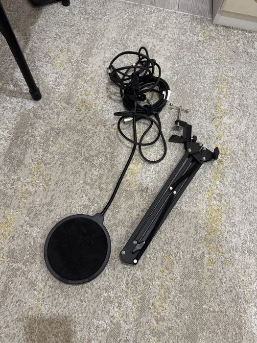 Микрофон Behringer
