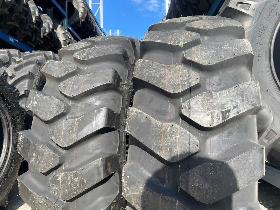 12.5-18 anvelope noi cu 12 pliuri marca CEAT pentru buldo