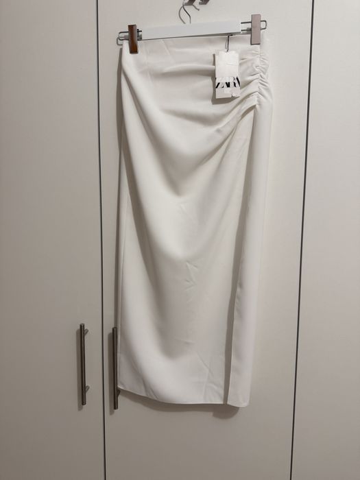 Compleu / set / costum alb fusta midi cu slit camasa scurta Zara S