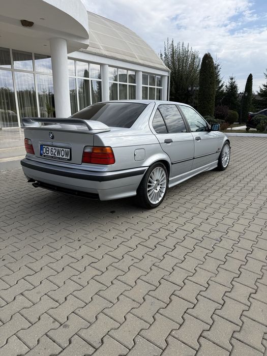 BMW E36 320 i manual 125454 km pachet M