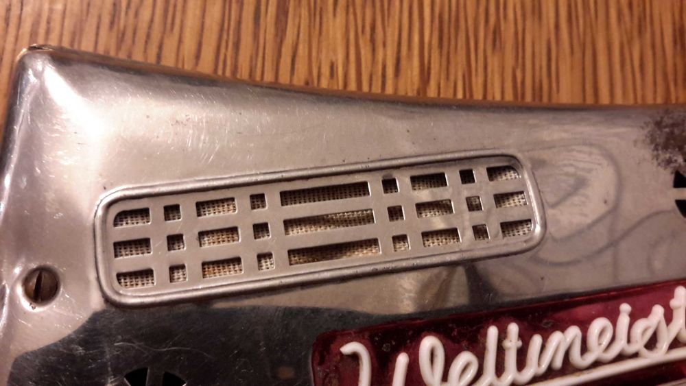 Стара хармоника има забележи