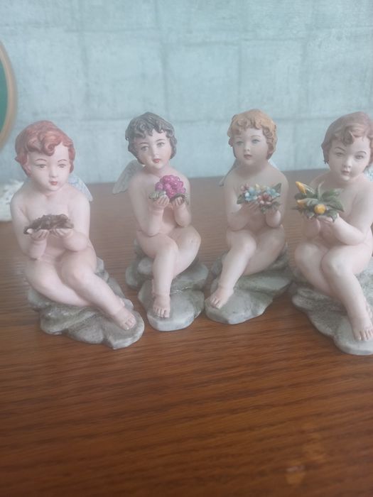 Продаётся статуэтки. Производство  Италия.. ангелочки.времена года..90
