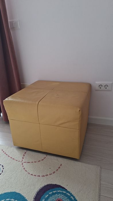 Canapea din piele naturala