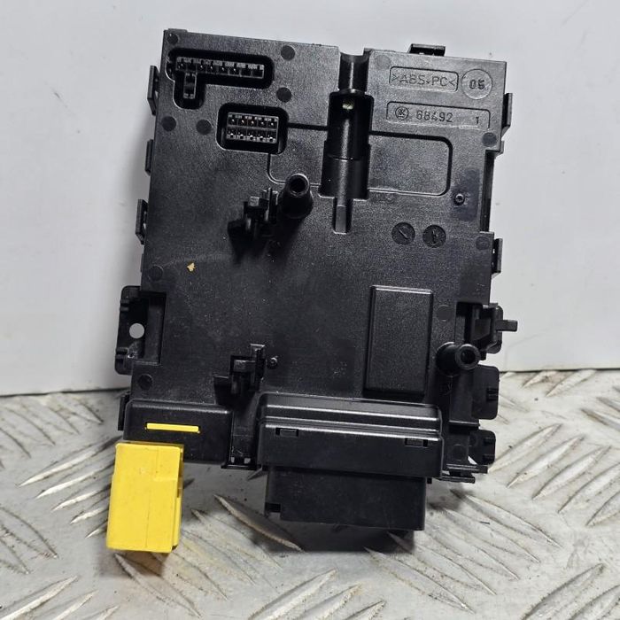 Calculator coloana directie volan Volkswagen Passat B6 3C