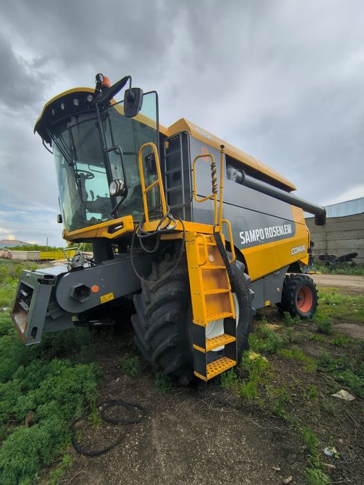 Продам комбайн SAMPO C12