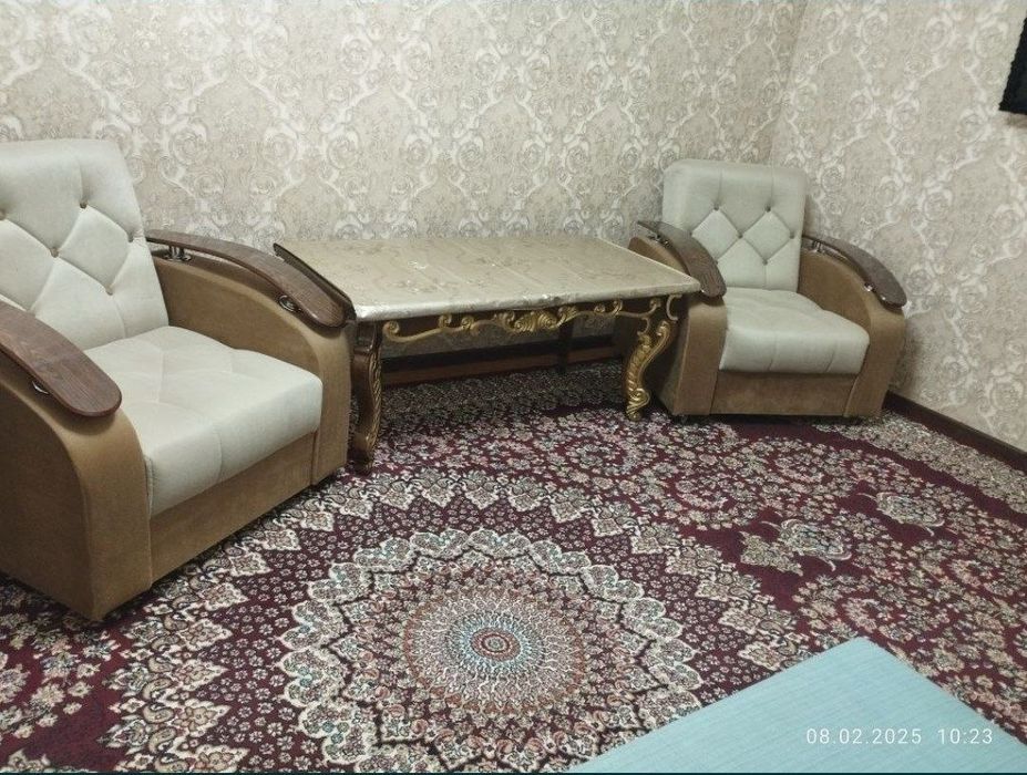 Диван кресло и письменный стол