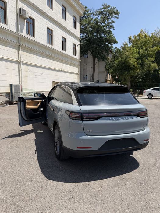 Leapmotor  C 11