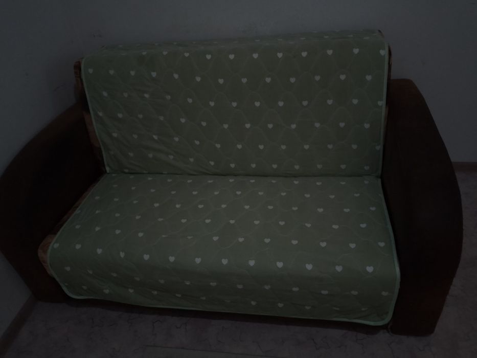 Продам диван в хорошем состоянии