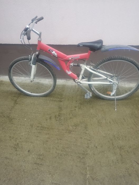 Vînd sau schimb bicicleta
