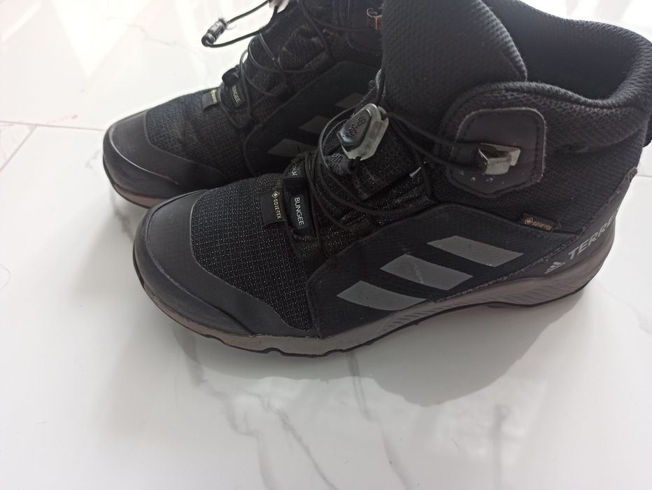 Маратонки Adidas terrex