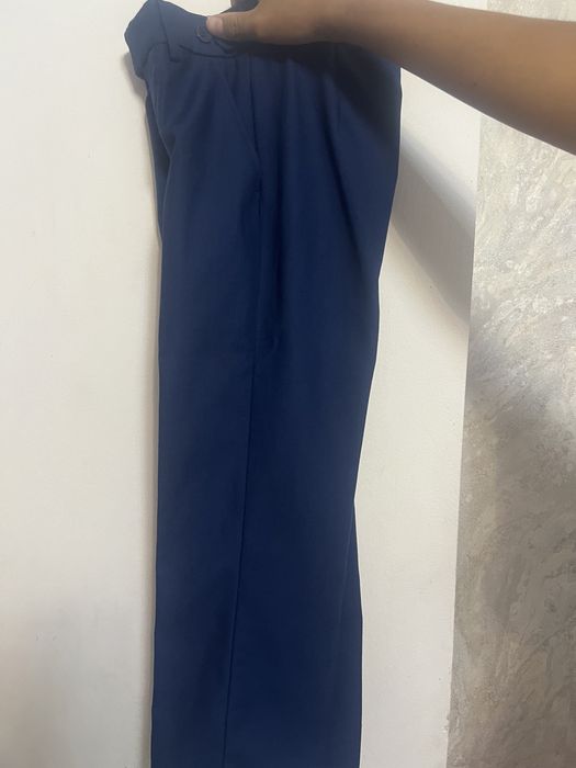 Продам костюм школьный