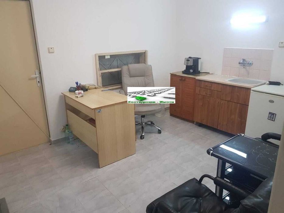 Дава се под наем Склад в с. Бенковски, Област Пловдив - 365 кв.м за 1200 € - Снимка #6