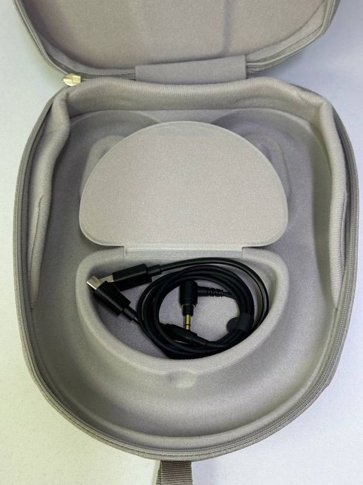 Наушники Sony WH-1000XM5