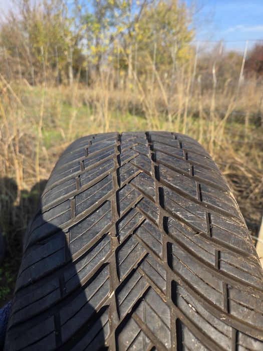 Зимни Гуми Avon AS7 225/55 R18