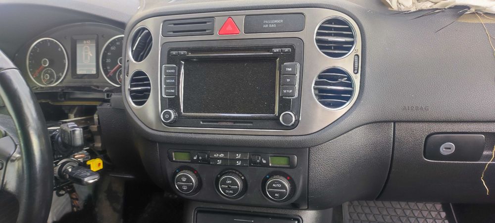 Dezmembrez volkswagen Tiguan 2.0 cod CBAB automata in 6 T JBG cod LB9A