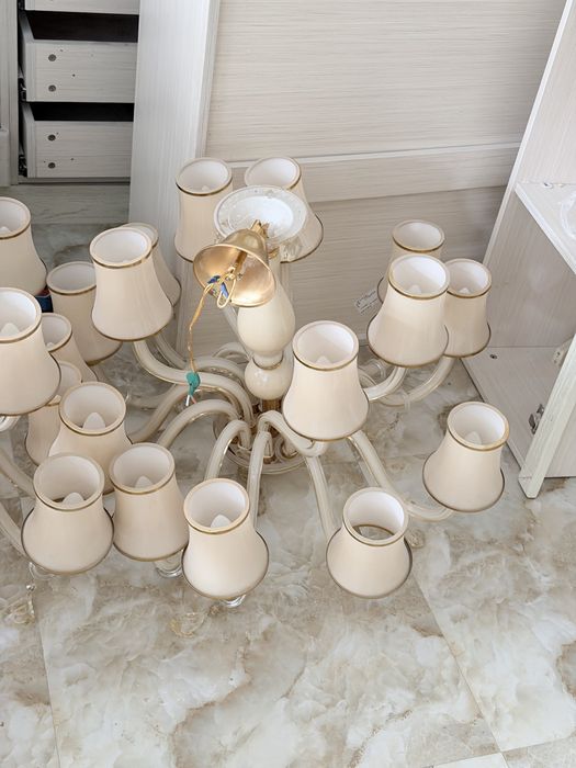 Продается люстра