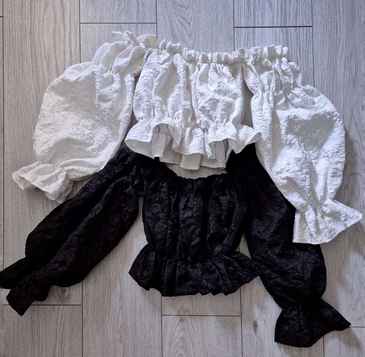 Кроп блуза - паднало рамо и с възел