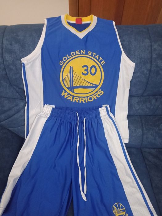 Продам форму для баскетбола