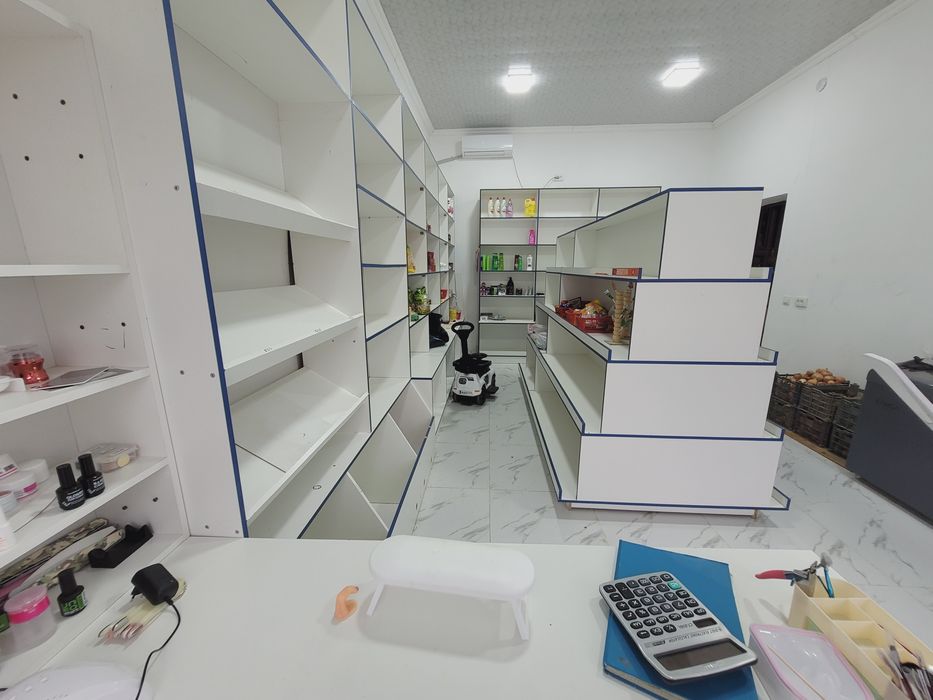 Мебель на магазин