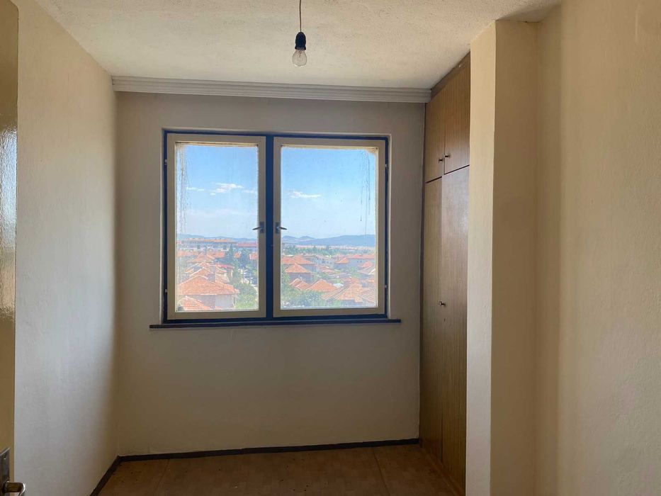 ТРИСТАЕН 84 кв.м., тухлен, град Карлово