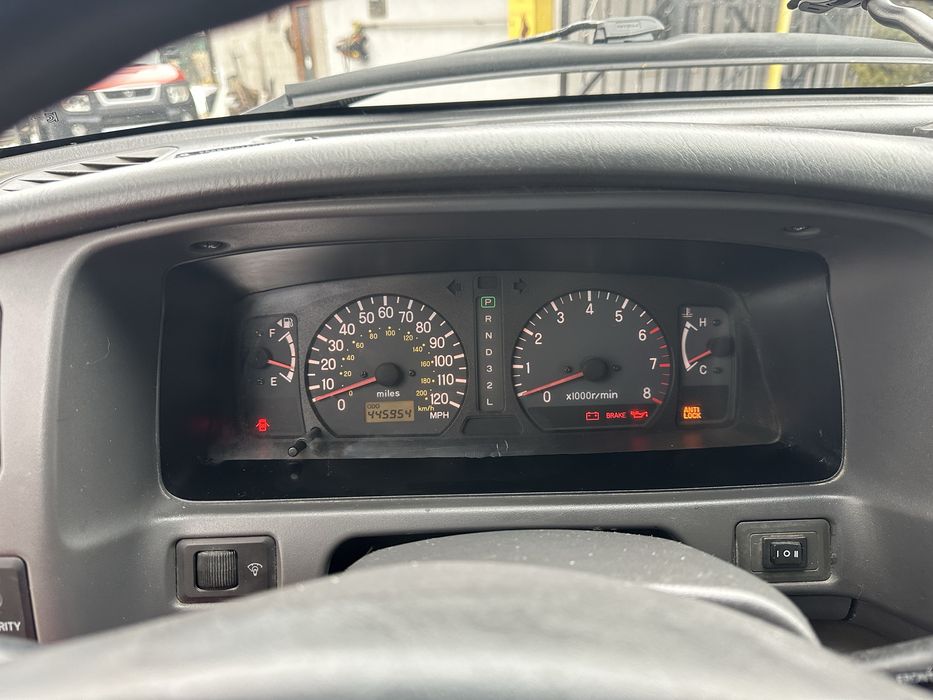 Mitsubishi montero sport,2000года