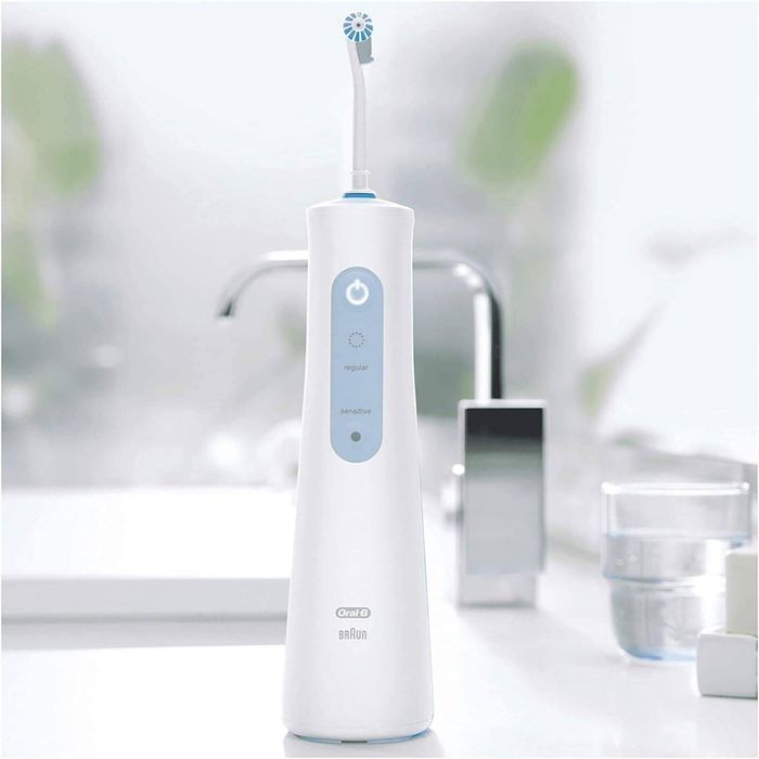 Ирригатор Oral-B WaterFlosser 4