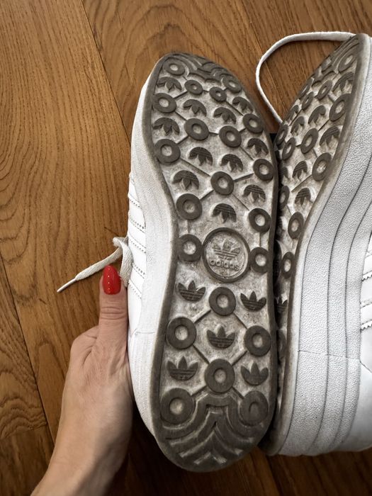 Кроссовки adidas GAZELLE