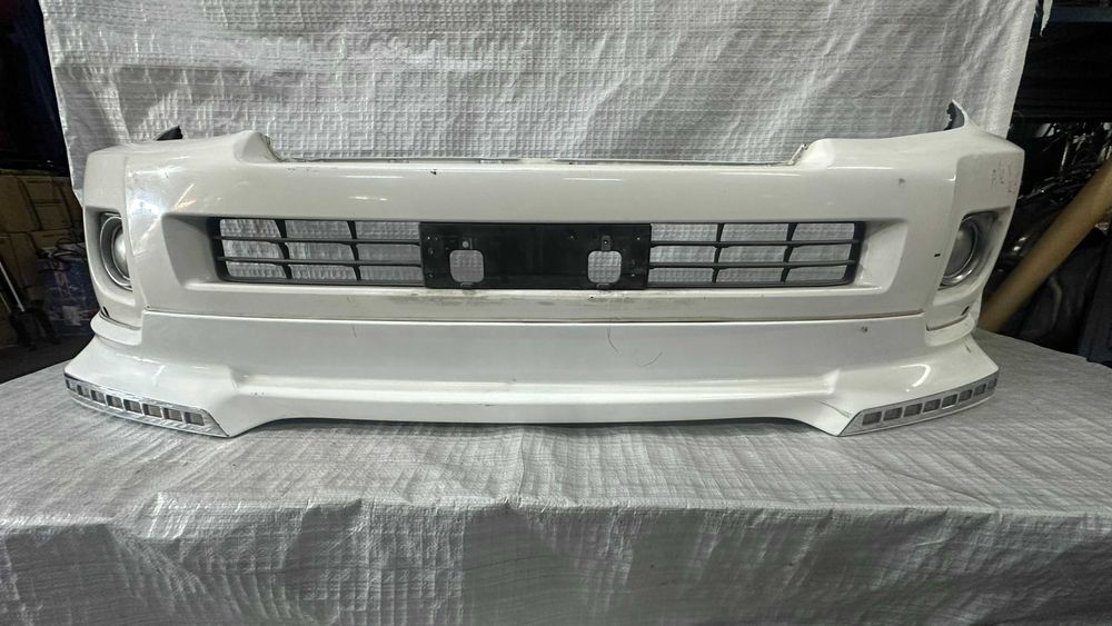 Бампер передний Toyota Land Cruiser 200 рестайл 12-15 гв оригинал