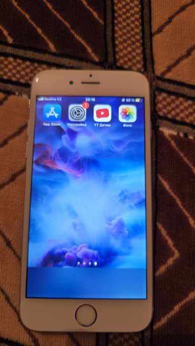 Айфон 6 s серый в отличном состоянии.