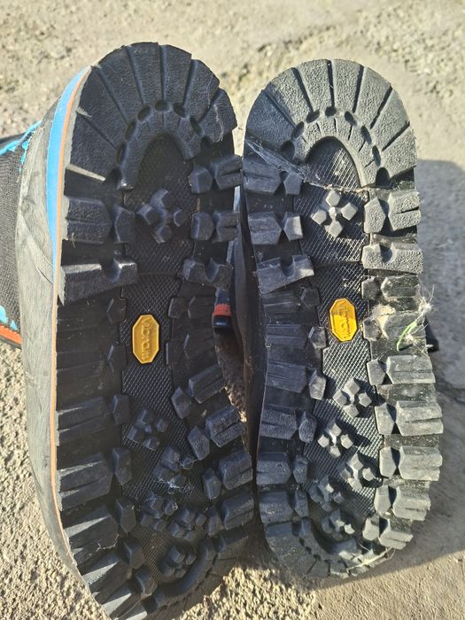 Mammut Nordwand 2.1 High, размер 43 1/2
носени два пъти в Алпите само